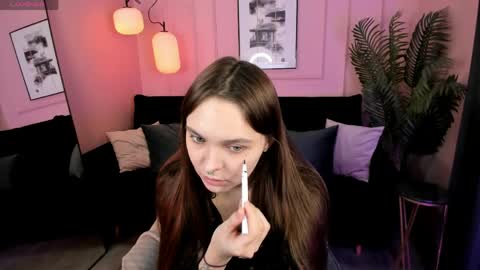 Snapshot of chloe_sunny chatting on May 2026 05:56:01 AM Chloe online show from May 2026 05:56:01 AM
