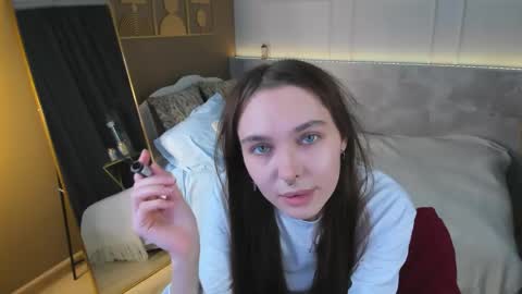 Snapshot of chloe_sunny chatting on May 2026 02:14:01 PM Chloe online show from May 2026 02:14:01 PM