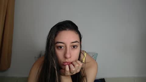 Snapshot of chloe_vahos chatting on September 2025 05:26:03 PM Chloe  online show from September 2025 05:26:03 PM