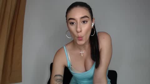 Snapshot of chloe_vahos chatting on September 2025 12:16:01 AM Chloe  online show from September 2025 12:16:01 AM