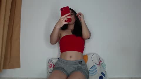 Snapshot of chloe_vahos chatting on October 2025 09:12:02 PM Chloe  online show from October 2025 09:12:02 PM