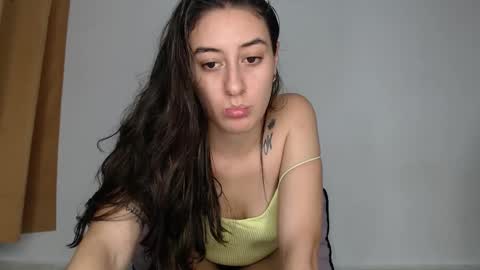 Snapshot of chloe_vahos chatting on October 2025 12:31:01 AM Chloe  online show from October 2025 12:31:01 AM