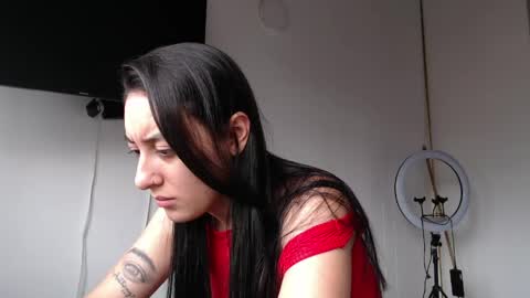 Snapshot of chloe_vahos chatting on May 2026 09:20:02 PM Chloe online show from May 2026 09:20:02 PM