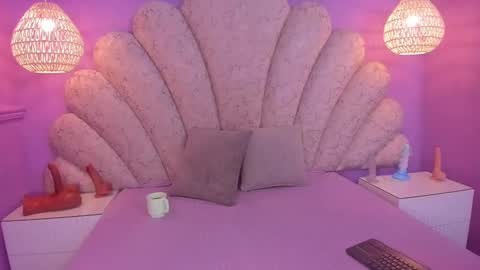 Snapshot of chloe_watson_ chatting on February 2025 07:28:02 PM online show from February 2025 07:28:02 PM
