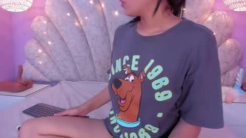 Snapshot of chloe_watson_ chatting on March 2025 10:10:02 PM online show from March 2025 10:10:02 PM