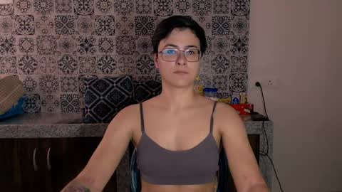 Eva and Sandra online show from February 2025 09:47:02 AM