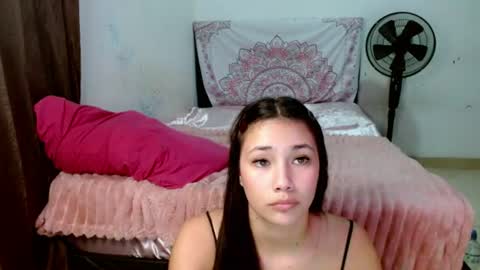 Snapshot of chloe_xsex chatting on June 2026 01:55:01 AM chloe_xsex online show from June 2026 01:55:01 AM