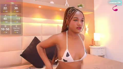 Snapshot of chloebrunnie chatting on May 2026 12:11:02 PM CHLOE online show from May 2026 12:11:02 PM
