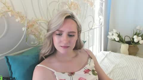 Chloe Deccker online show from June 2026 06:52:02 AM