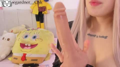 Chloe online show from April 2026 09:27:01 PM