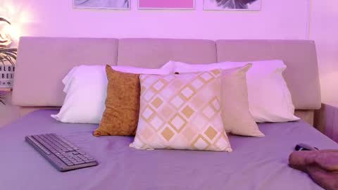 chloeferreira online show from March 2026 02:44:01 AM