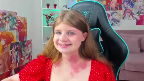ChloeHalses online show from June 2026 05:02:02 PM