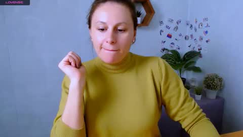 Snapshot of chloejill_ chatting on October 2025 04:08:01 PM Chloe online show from October 2025 04:08:01 PM