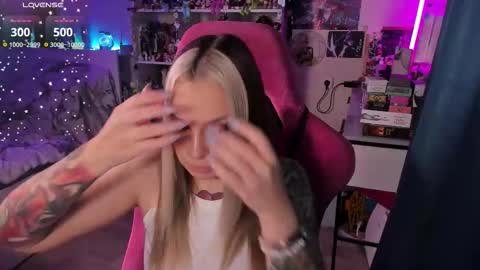 ChloeKohaku online show from November 2025 03:49:01 AM