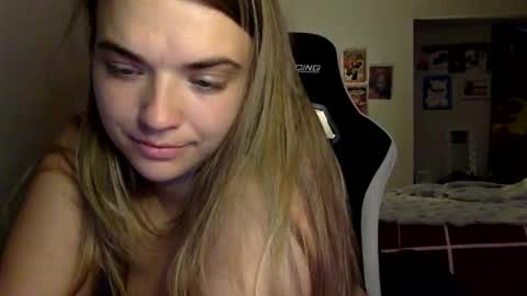 Chloe Lane online show from December 2025 11:24:01 PM