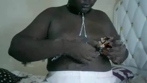 Paula online show from December 2025 10:55:02 AM