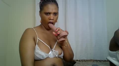 VIOLET online show from February 2025 08:10:02 PM