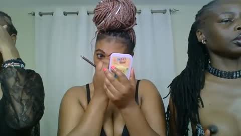 VIOLET online show from February 2025 04:43:01 AM