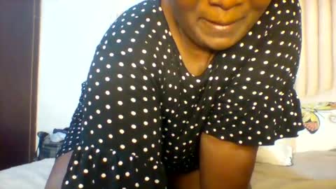 Snapshot of chocobabe002 chatting on June 2026 05:33:02 PM chocobabe002 online show from June 2026 05:33:02 PM