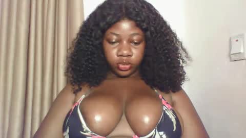 chocolateassgirl61 online show from November 2025 07:30:02 AM