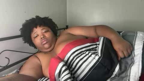 Snapshot of chocolatebunnyxx69 chatting on April 2026 01:53:02 PM Melina online show from April 2026 01:53:02 PM