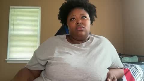 Snapshot of chocolatebunnyxx69 chatting on May 2026 03:31:02 PM Melina online show from May 2026 03:31:02 PM
