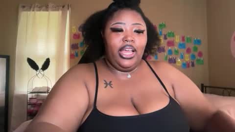 Snapshot of chocolatebunnyxx69 chatting on May 2026 07:52:01 PM Melina online show from May 2026 07:52:01 PM