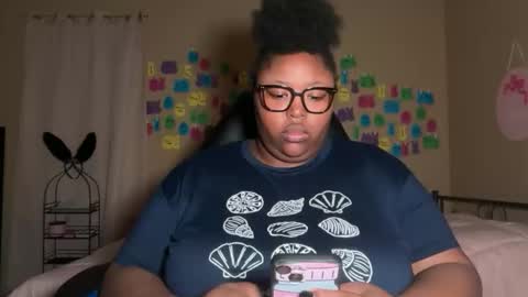 Snapshot of chocolatebunnyxx69 chatting on May 2026 04:30:02 AM Melina online show from May 2026 04:30:02 AM