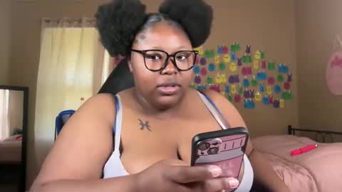 Snapshot of chocolatebunnyxx69 chatting on June 2026 07:37:02 PM Melina online show from June 2026 07:37:02 PM