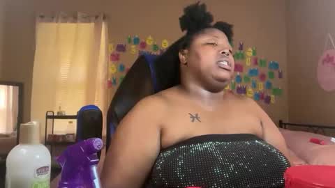 Snapshot of chocolatebunnyxx69 chatting on June 2026 04:39:02 PM Melina online show from June 2026 04:39:02 PM
