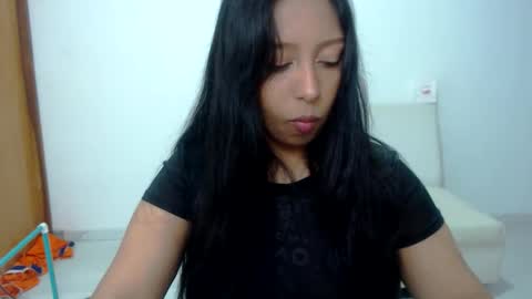 Monica online show from April 2026 02:05:01 AM