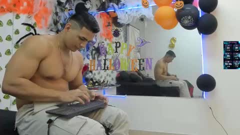 Chorey Thaylor online show from October 2025 03:10:01 PM