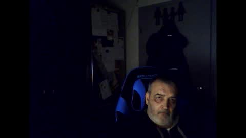 Snapshot of chris250268 chatting on November 2025 08:22:02 PM Chris online show from November 2025 08:22:02 PM