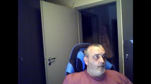 Snapshot of chris250268 chatting on May 2026 12:19:01 AM Chris online show from May 2026 12:19:01 AM