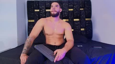 Chris B online show from November 2025 06:50:02 PM