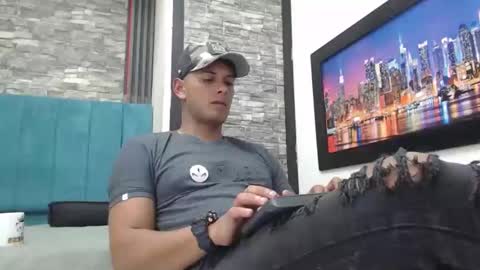 chris_dick2 online show from November 2025 05:19:02 AM