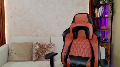 chris reilly online show from April 2026 03:42:02 PM