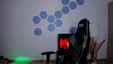 Chris Tyson online show from November 2025 07:35:02 PM