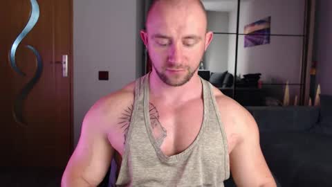 Snapshot of chrisbigbiceps chatting on February 2026 06:47:01 PM chrisbigbiceps online show from February 2026 06:47:01 PM