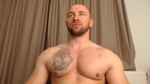 Snapshot of chrisbigbiceps chatting on April 2026 05:51:02 PM chrisbigbiceps online show from April 2026 05:51:02 PM