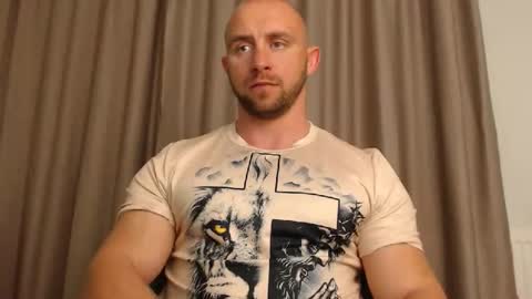 Snapshot of chrisbigbiceps chatting on May 2026 06:13:01 PM chrisbigbiceps online show from May 2026 06:13:01 PM