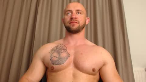 Snapshot of chrisbigbiceps chatting on May 2026 05:32:02 PM chrisbigbiceps online show from May 2026 05:32:02 PM