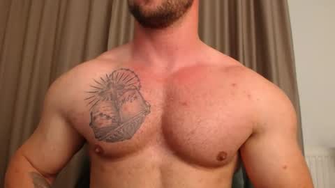 Snapshot of chrisbigbiceps chatting on May 2026 05:31:02 PM chrisbigbiceps online show from May 2026 05:31:02 PM