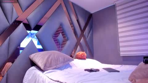 chrismorgan24 online show from November 2025 06:34:02 PM