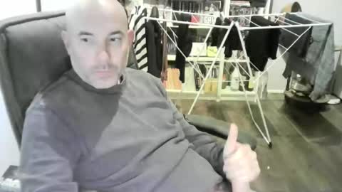 chrisprngr online show from May 2026 09:34:01 PM