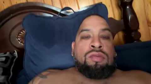 chrisr4203 online show from April 2026 07:22:02 PM