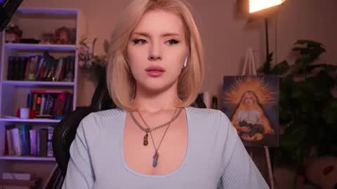 Snapshot of chriss_foxx chatting on April 2026 03:36:02 PM chriss_foxx online show from April 2026 03:36:02 PM