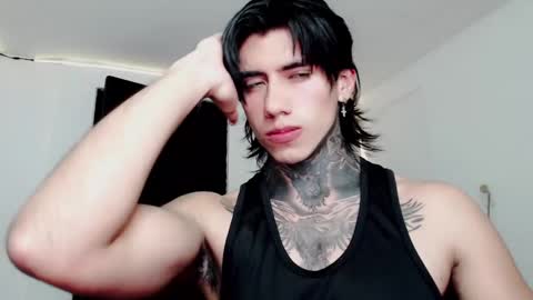 Snapshot of chriss_opp chatting on February 2025 05:42:01 PM CHRIS  INDEPENT MODEL online show from February 2025 05:42:01 PM