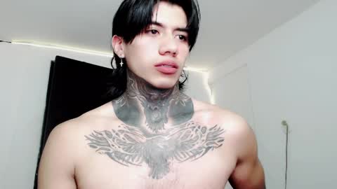 Snapshot of chriss_opp chatting on February 2025 08:47:02 PM CHRIS  INDEPENT MODEL online show from February 2025 08:47:02 PM