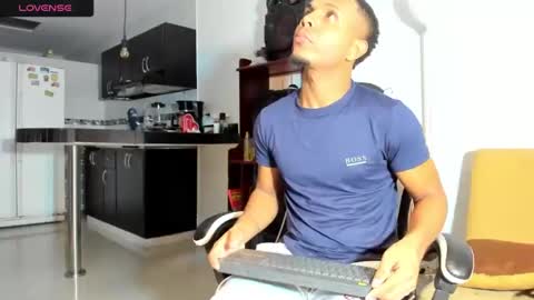 Chriss Vall online show from May 2026 07:14:01 AM